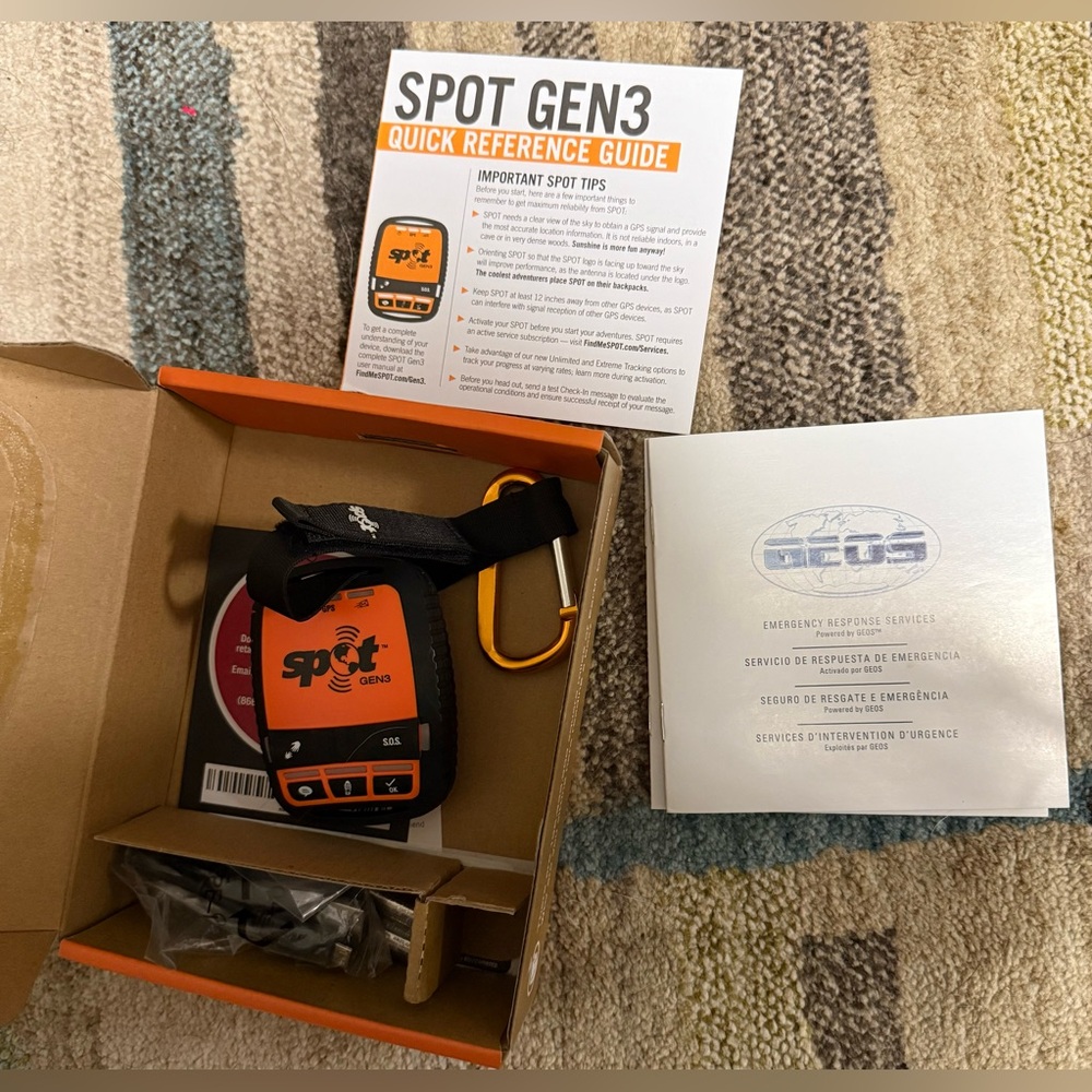 NEW in Box! SPOT Gen3 Satellite GPS Messenger - Orange and Black - Picture 3 of 3
